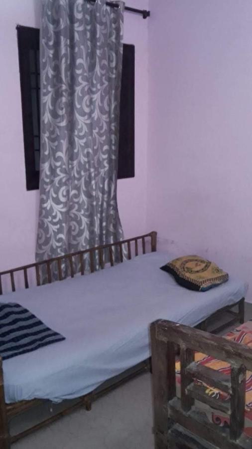 Valentine Hostel & Guest House Pondicherry Ngoại thất bức ảnh